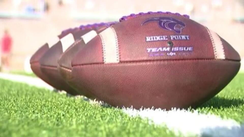 Southeast Texas high school football teams kickoff regular season games in extreme heat