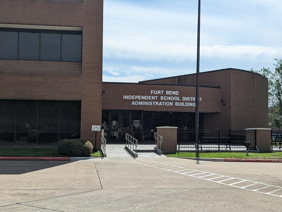 Fort Bend ISD starts 2024 with armed security officers at every school, in keeping with new Texas law