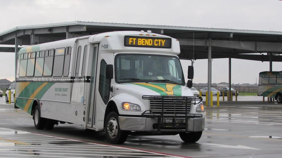 Fort Bend County addresses commuter route needs, expands bus routes