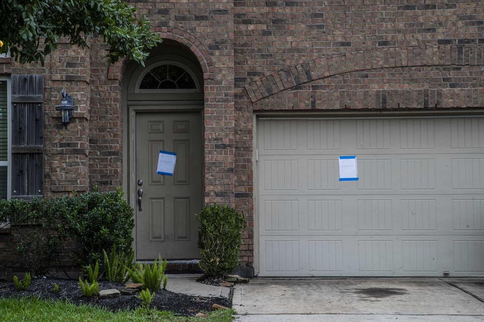 Residents in Fort Bend County neighborhood claim to have seen ‘suspicious activity’ from group home