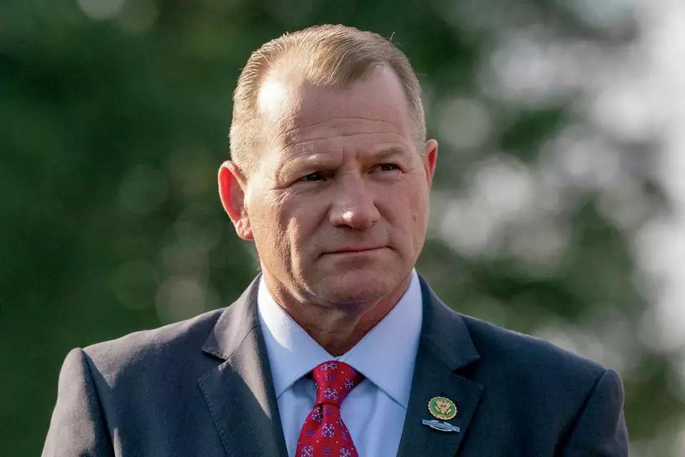 Houston-area congressman under fire for wearing revoked combat pin