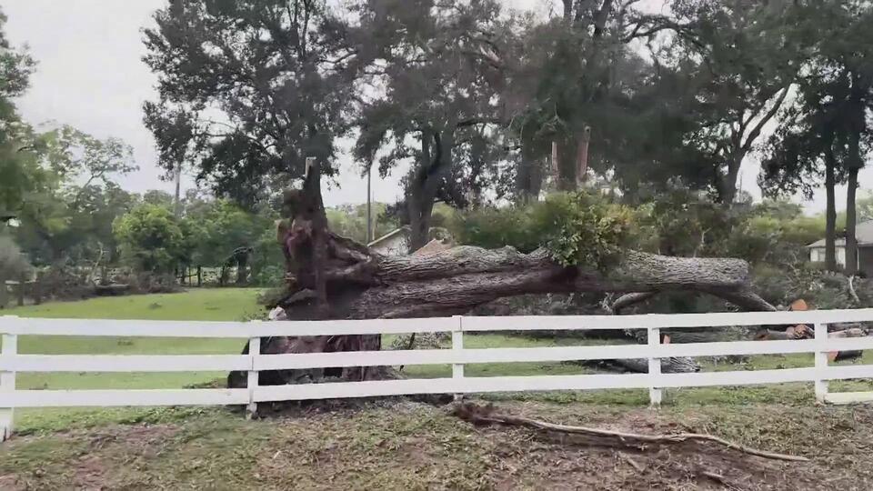 Fort Bend County residents hope they’re not forgotten when it comes to restoring power