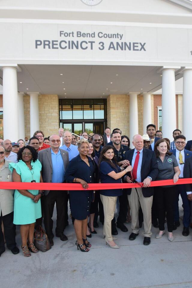 Commissioner Andy Meyers Hosts Ribbon Cutting for New Precinct 3 Annex