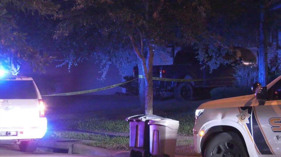 Man killed in possible home invasion in Richmond area, Fort Bend sheriff’s deputies say